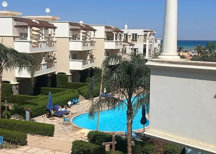 شاليهات للايجار للعائلات فقط بأرقي قري العين السخنه Apartment *